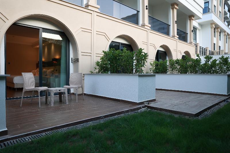 Serenity Queen Hotel - Oda