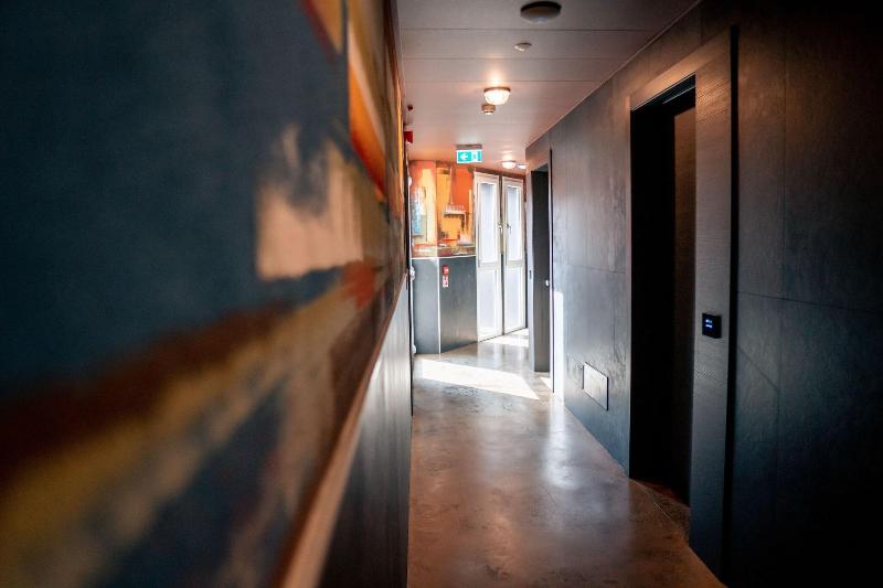 K Modern Hotel - Lobi