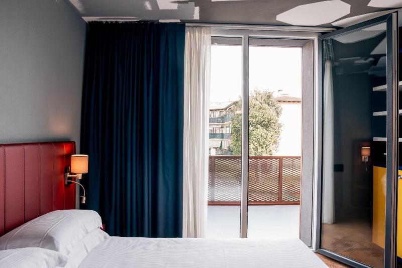 K Modern Hotel - Genel