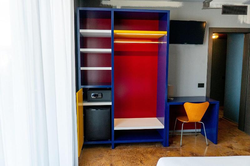 K Modern Hotel - Genel