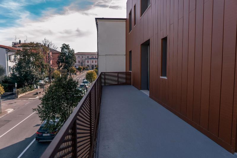 K Modern Hotel - Teras