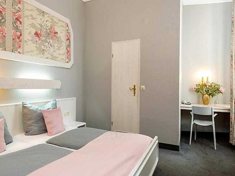 W22 Hotel - Genel