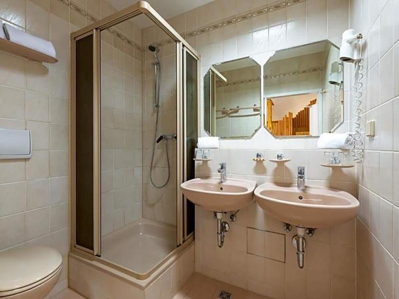 W22 Hotel - Genel