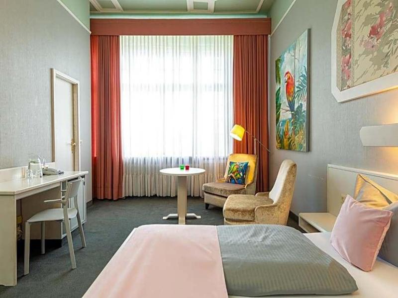 W22 Hotel - Genel