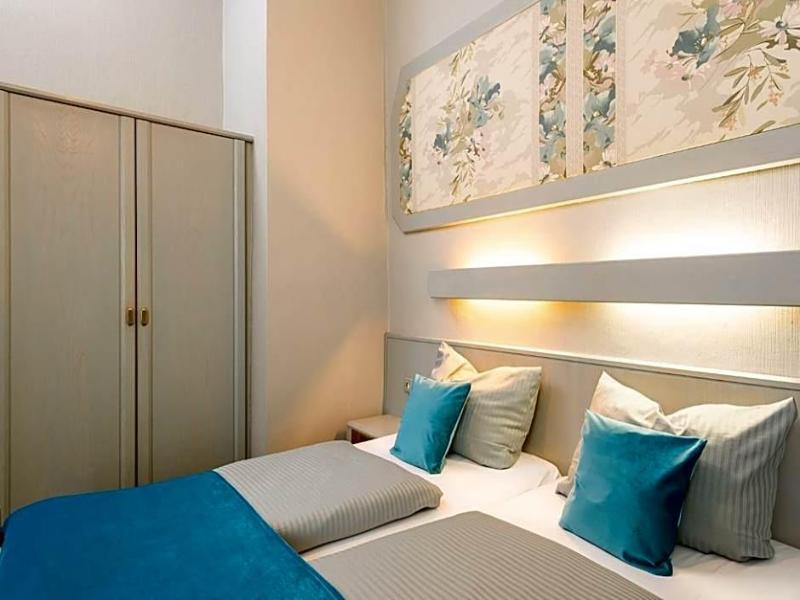 W22 Hotel - Genel