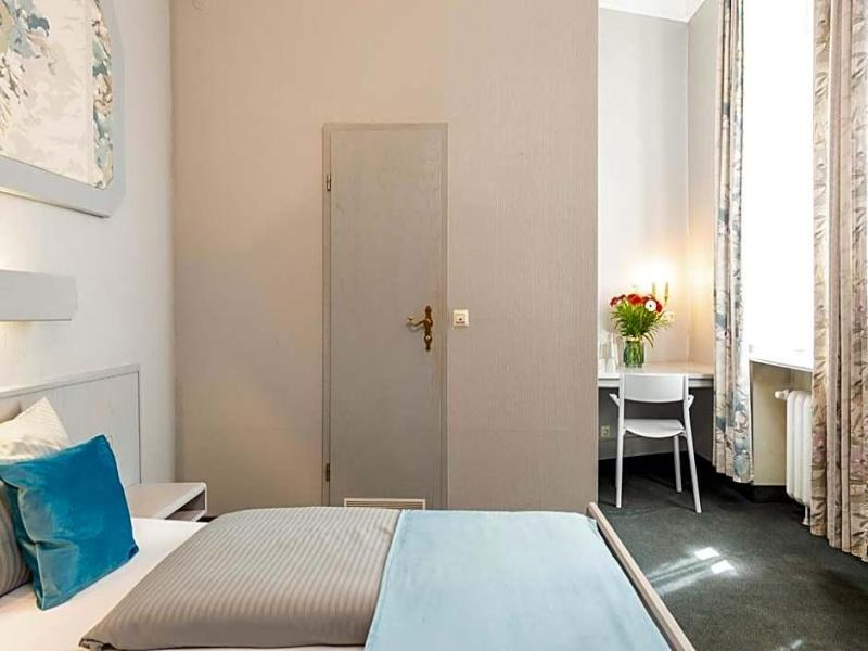 W22 Hotel - Genel