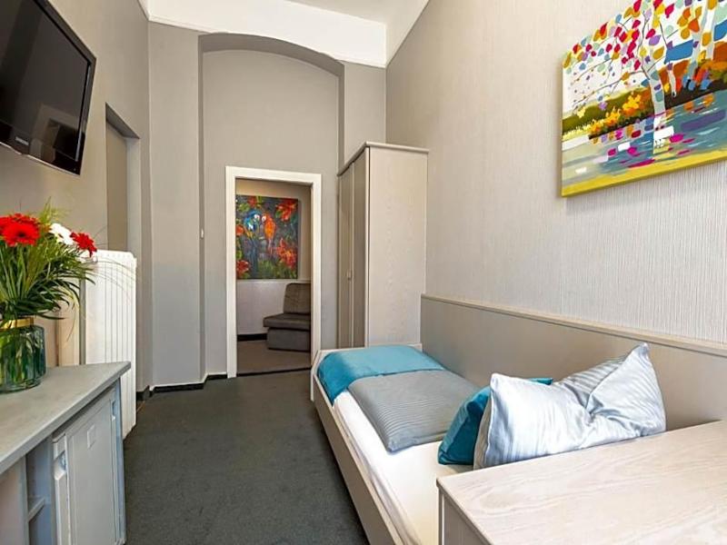 W22 Hotel - Genel