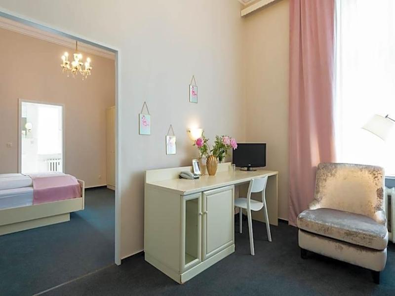 W22 Hotel - Genel