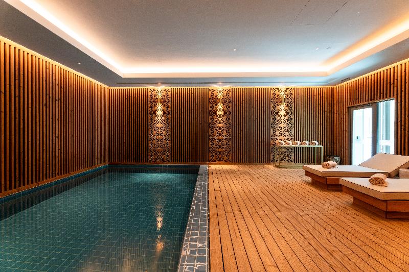 Legacy Hotel Cascais, Curio Collection By Hilton - Havuz