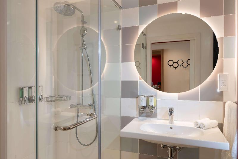 Hampton By Hilton Budapest City Centre - Oda