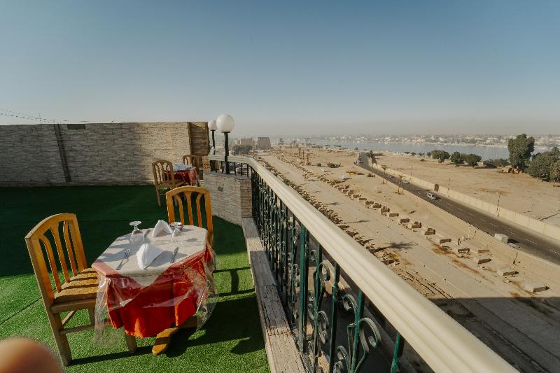 Queens Valley Hotel Luxor - Teras