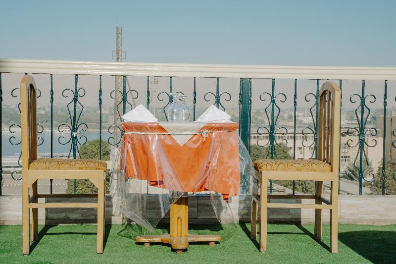 Queens Valley Hotel Luxor - Teras