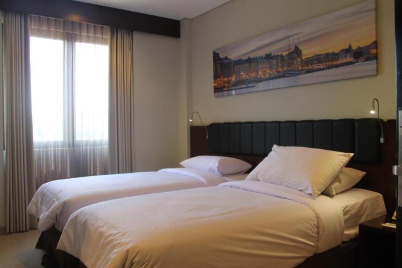 Primebiz Hotel Karawang - Oda