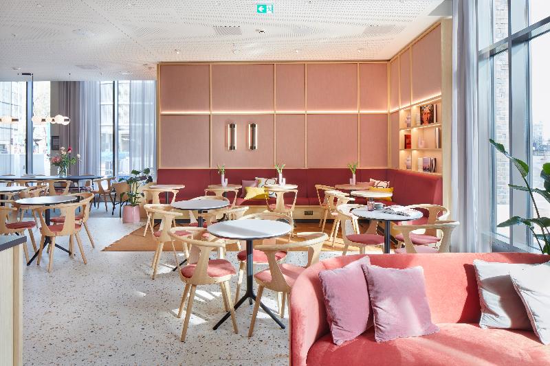 Novotel Hamburg Central Station - Lobi