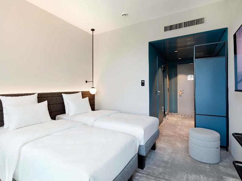 Novotel Hamburg Central Station - Genel