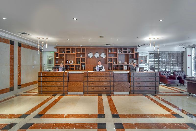 Majestic Premier Hotel Bur Dubai - Lobi