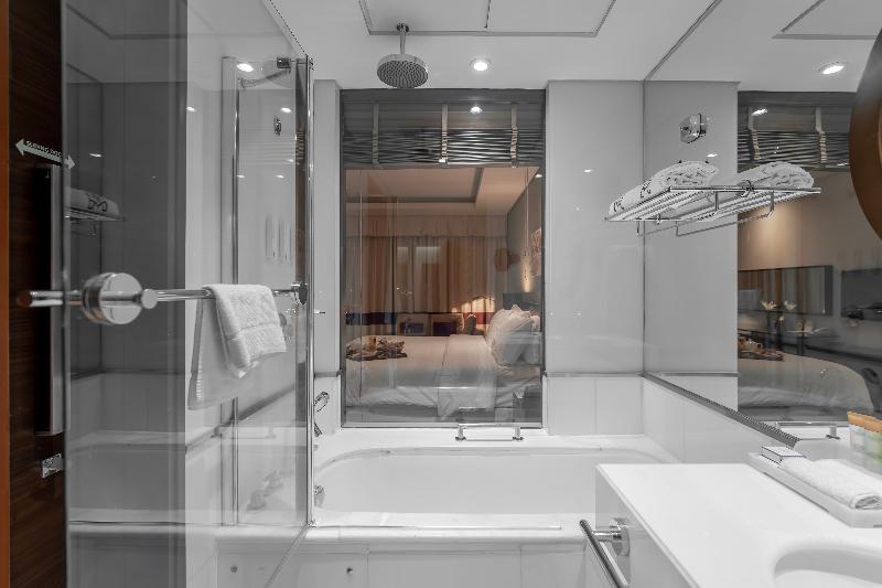 Majestic Premier Hotel Bur Dubai - Oda