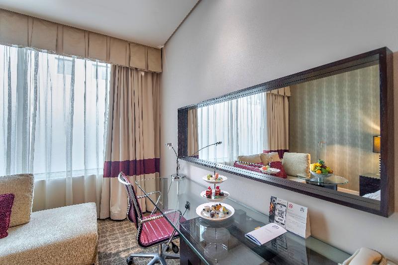 Majestic Premier Hotel Bur Dubai - Oda