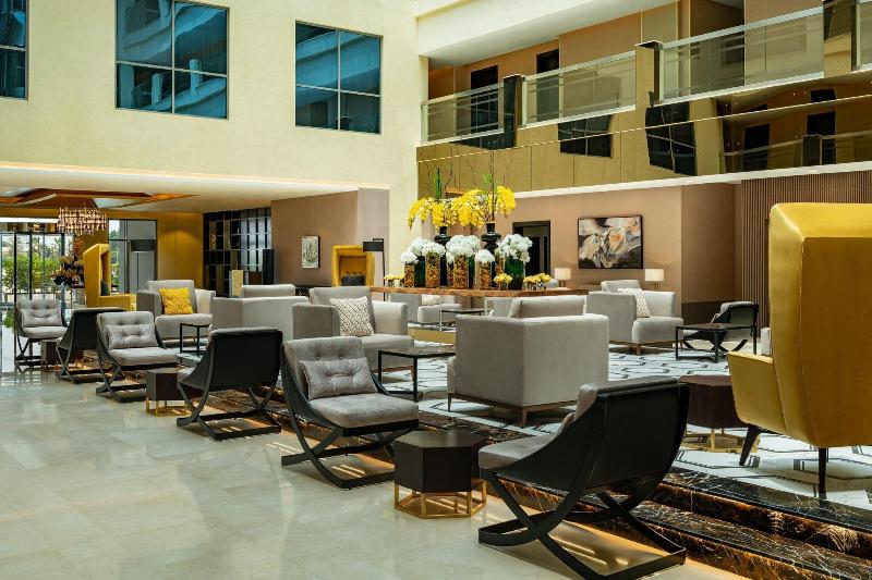 Four Points By Sheraton Production City, Dubai - Lobi