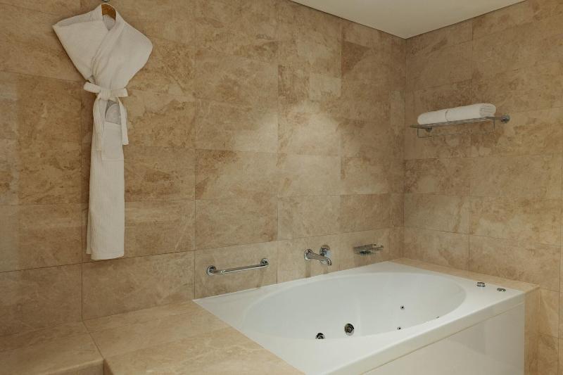 Four Points By Sheraton Production City, Dubai - Oda