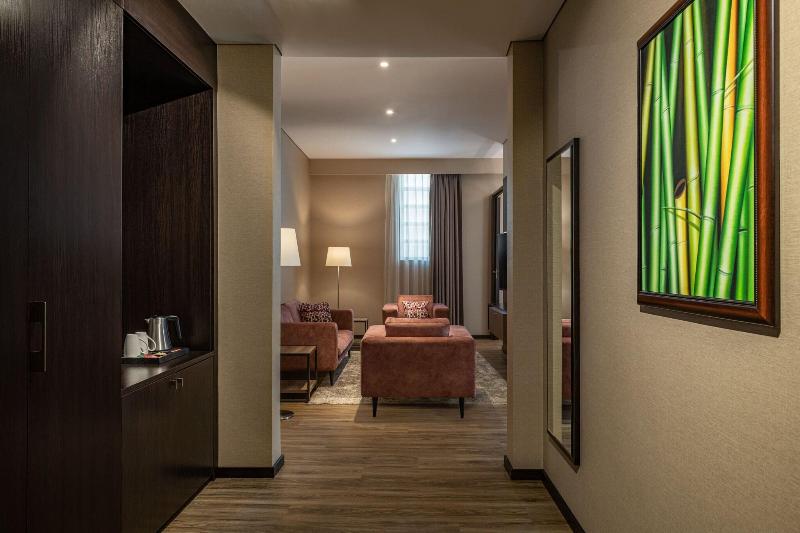 Four Points By Sheraton Production City, Dubai - Oda