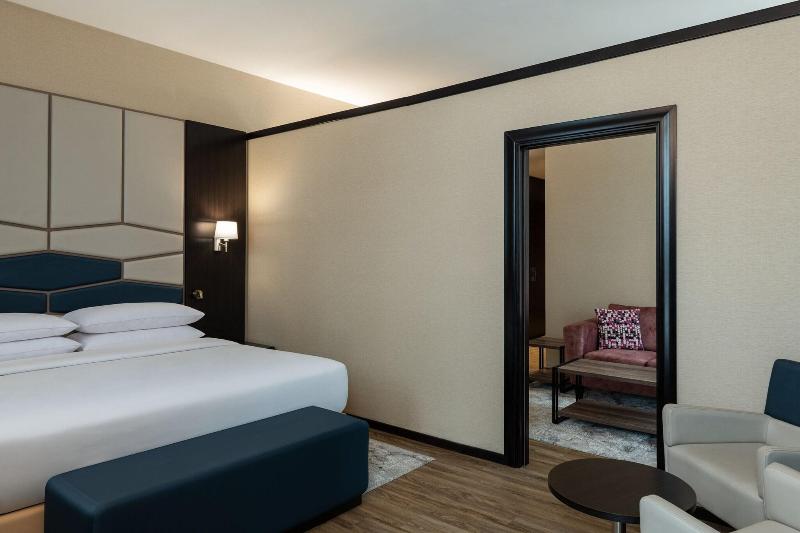 Four Points By Sheraton Production City, Dubai - Oda