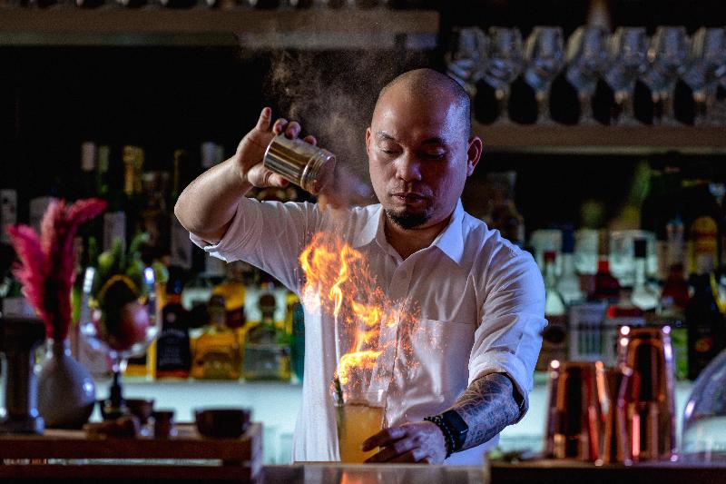 Holiday Inn Hotel & Suites Dubai Science Park - Bar