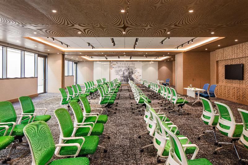 Holiday Inn Hotel & Suites Dubai Science Park - Toplantı