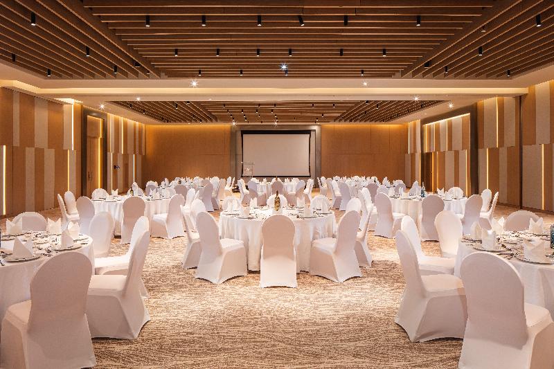 Holiday Inn Hotel & Suites Dubai Science Park - Toplantı