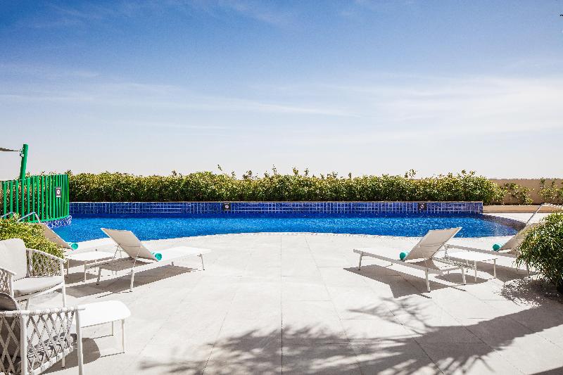 Holiday Inn Hotel & Suites Dubai Science Park - Havuz