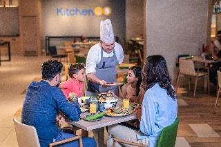 Holiday Inn Hotel & Suites Dubai Science Park fotoÄŸrafÄ±