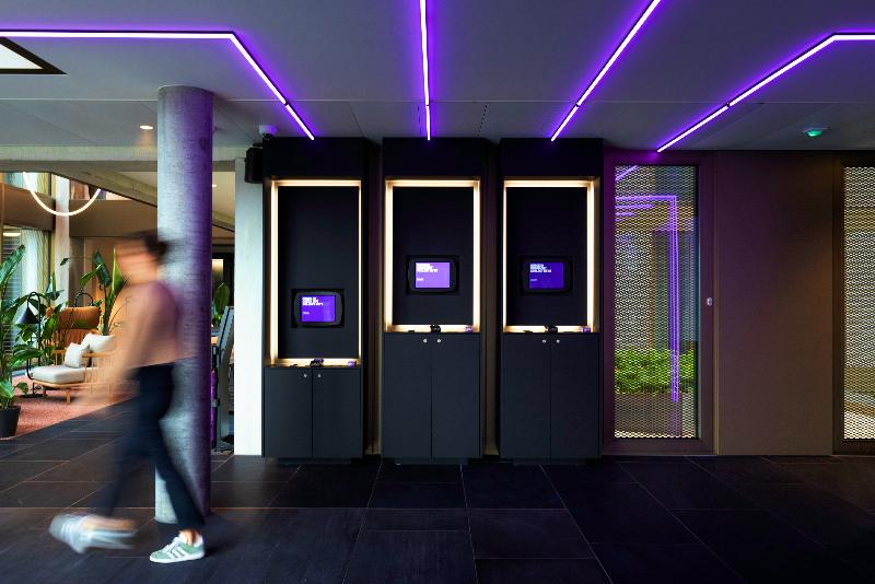 Yotel Geneva Lake - Lobi