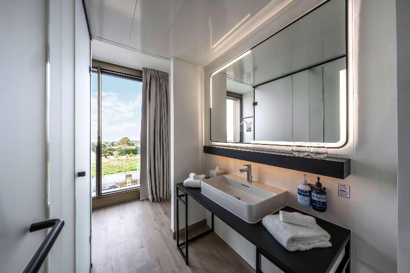 Yotel Geneva Lake - Oda
