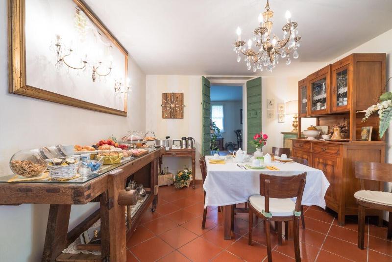 B B Rosso Baccara - Restoran