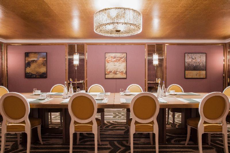 Fouquet's New York - Toplantı