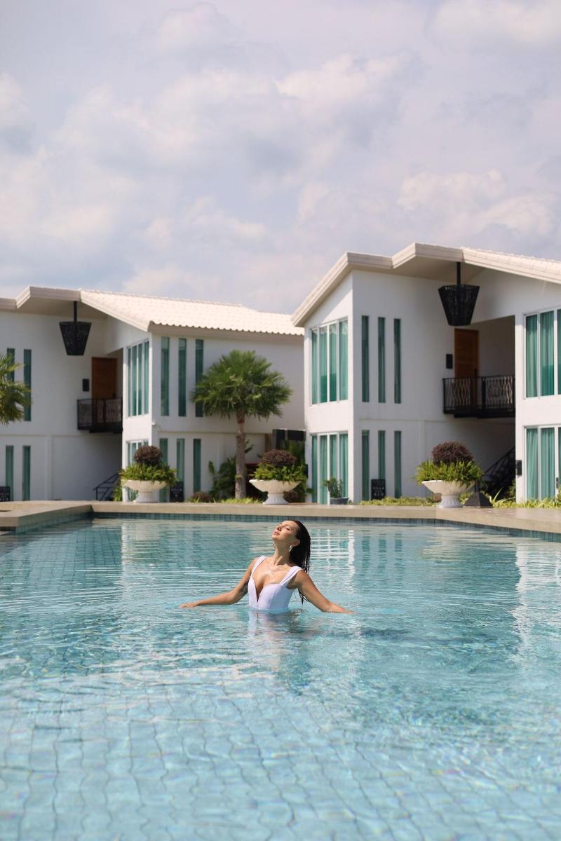 Vannee Golden Sands Beachfront Resort - Aktivite