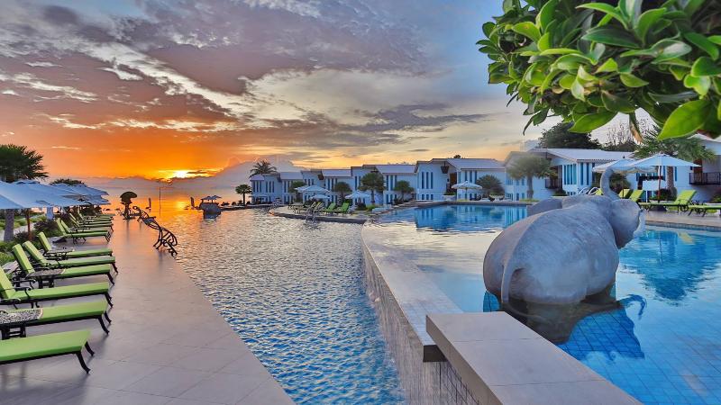 Vannee Golden Sands Beachfront Resort - Genel