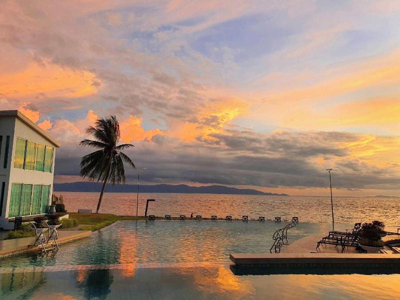 Vannee Golden Sands Beachfront Resort - Genel