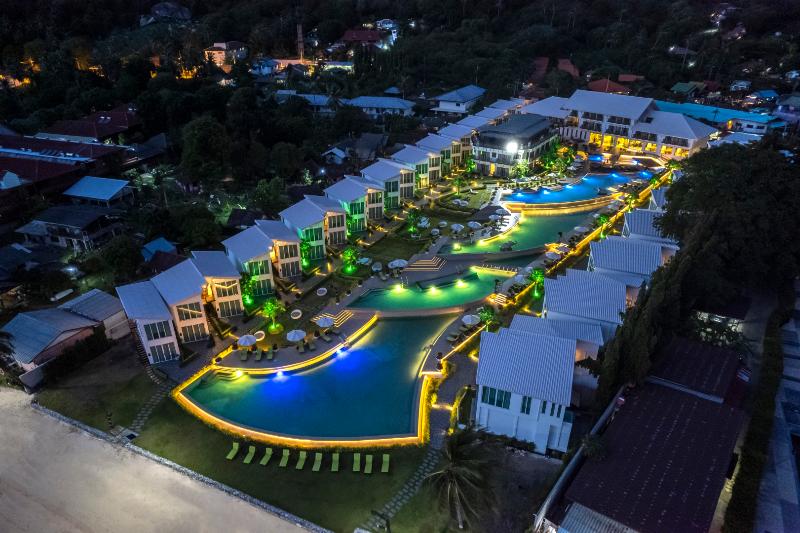 Vannee Golden Sands Beachfront Resort - Genel