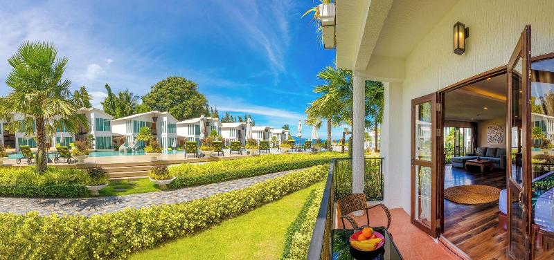 Vannee Golden Sands Beachfront Resort - Genel