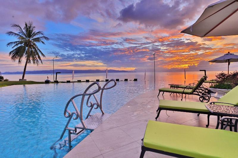 Vannee Golden Sands Beachfront Resort - Genel