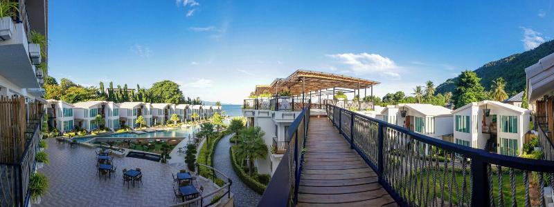 Vannee Golden Sands Beachfront Resort - Genel