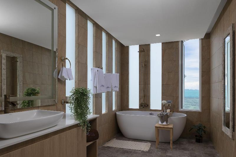 Vannee Golden Sands Beachfront Resort - Oda