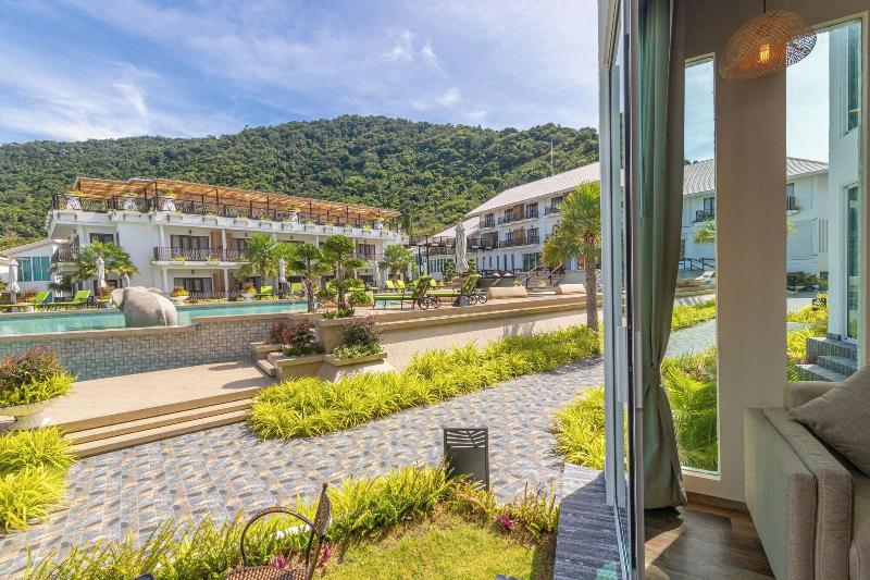 Vannee Golden Sands Beachfront Resort - Oda