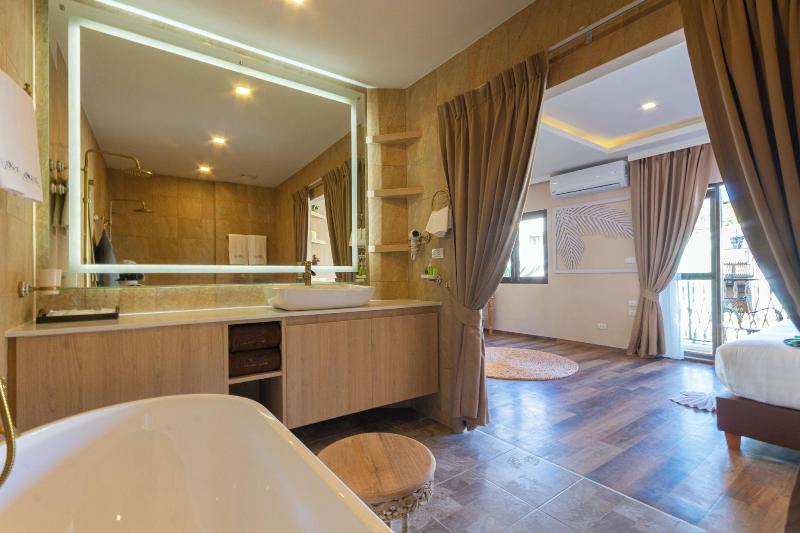 Vannee Golden Sands Beachfront Resort - Oda