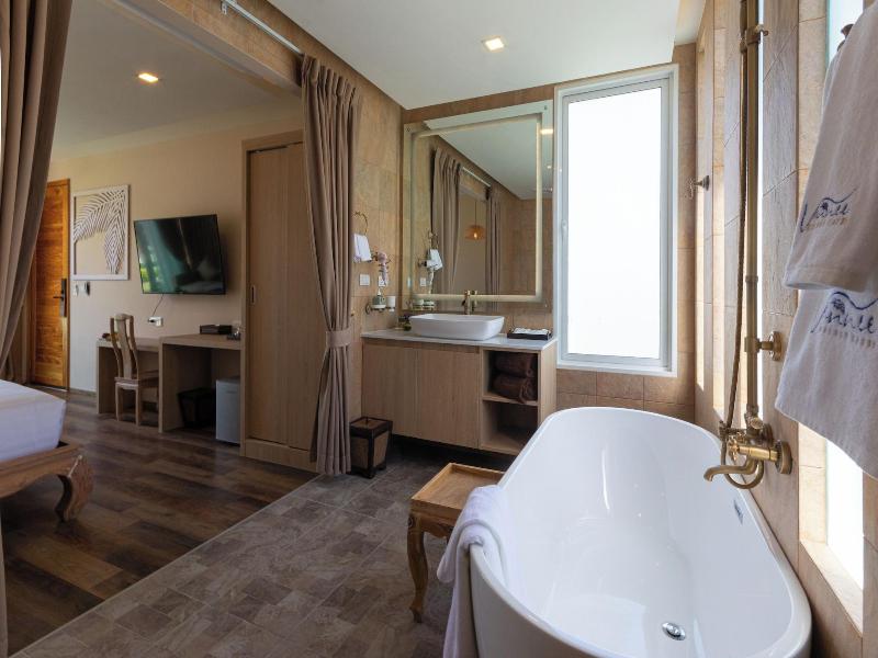 Vannee Golden Sands Beachfront Resort - Oda