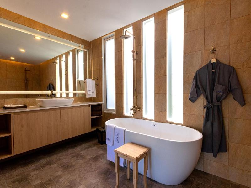 Vannee Golden Sands Beachfront Resort - Oda