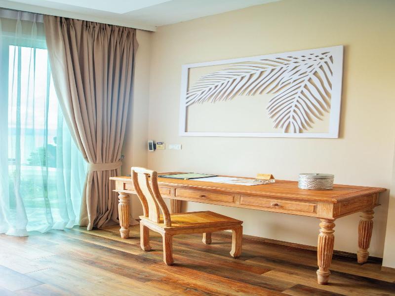 Vannee Golden Sands Beachfront Resort - Oda