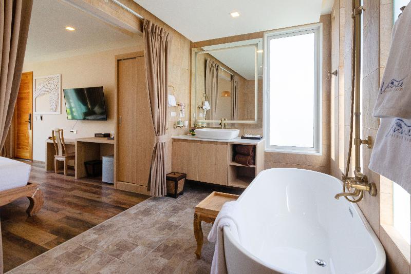 Vannee Golden Sands Beachfront Resort - Oda
