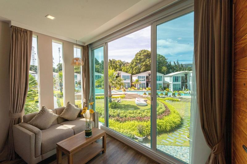 Vannee Golden Sands Beachfront Resort - Oda